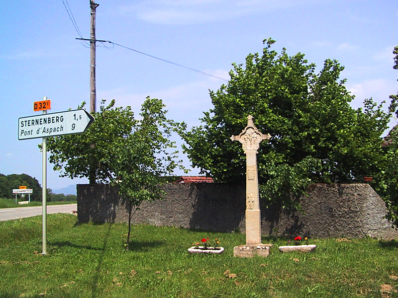 Guevenatten - photo de la croix à panneau